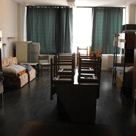 Pannonia Hostal *